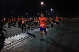 BIB: 27891
                            <button type="button" onclick="openModal(10598905)" class="btn btn-primary btn-sm float-right btn-popup" data-toggle="modal" data-target=".modal-high-quality">
                        <i class="fas fa-shopping-cart"></i> Add to Cart
                    </button>
                                            <button type="button" onclick="isThisMe(10598905, true)" class="btn btn-success btn-sm float-right btn-popup btn-isme hidden" data-toggle="tooltip" data-placement="bottom" title="นี่คือรูปของคุณใช่ไหม คลิกที่นี่เพื่อเอาเข้าอัลบั้ม">
                        <i class="fas fa-plus"></i> Add to album
                    </button>
                    <button type="button" onclick="isThisMe(10598905, false)" class="btn btn-warning btn-sm float-right btn-popup btn-isnotme hidden">
                        <i class="fas fa-ban"></i> Remove from album
                    </button>